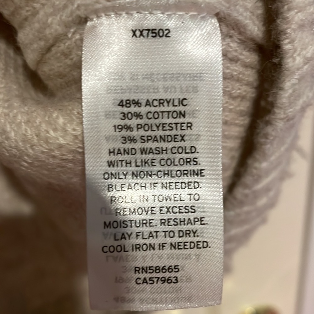 Treasure & Bond Cream Sweater in size Small - Picture 3 of 6